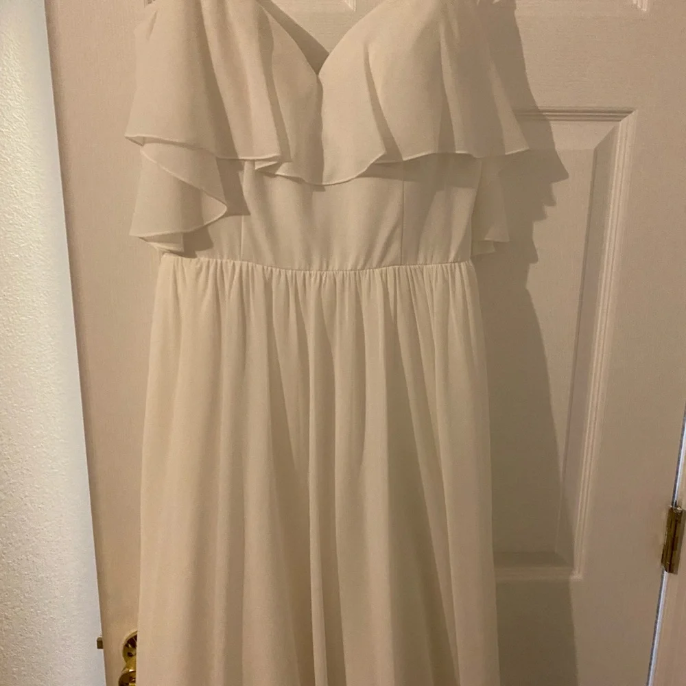 Jennilee Wedding Dress - Picture 6 of 7